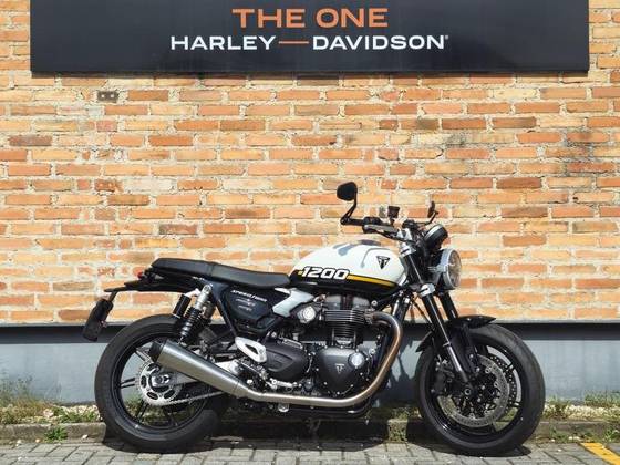 TRIUMPH SPEED TWIN 